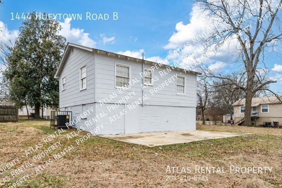 1444 Hueytown Rd - Photo 6 of 21