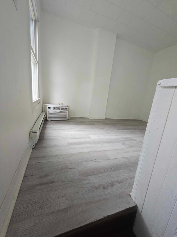 141 Maple St #A - Photo 2 of 7