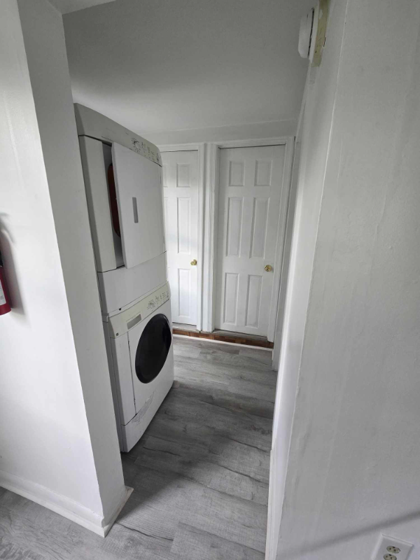 141 Maple St #A - Photo 3 of 7