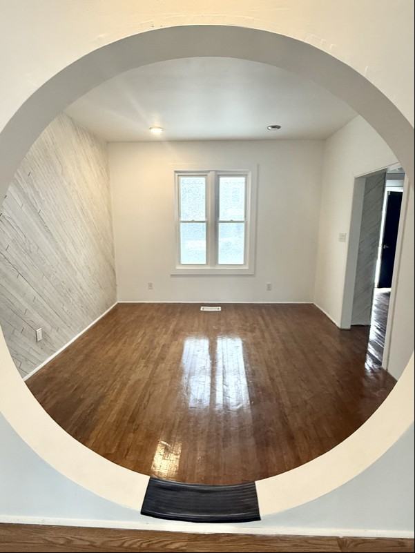 32 Garner St #LEFT - Photo 3 of 16