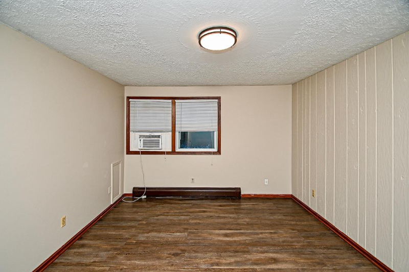 457 Hutchison Dr #457 - Photo 4 of 10