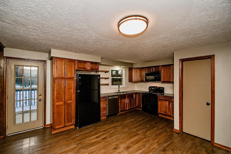 457 Hutchison Dr #457 - Photo 7 of 10