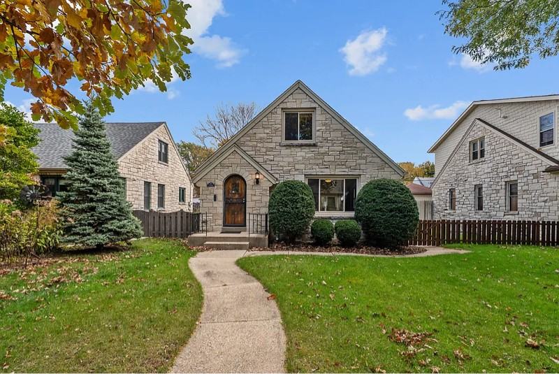 2816 N 75th St - Photo 2 of 17