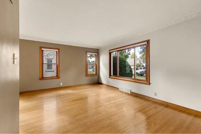 2816 N 75th St - Photo 4 of 17