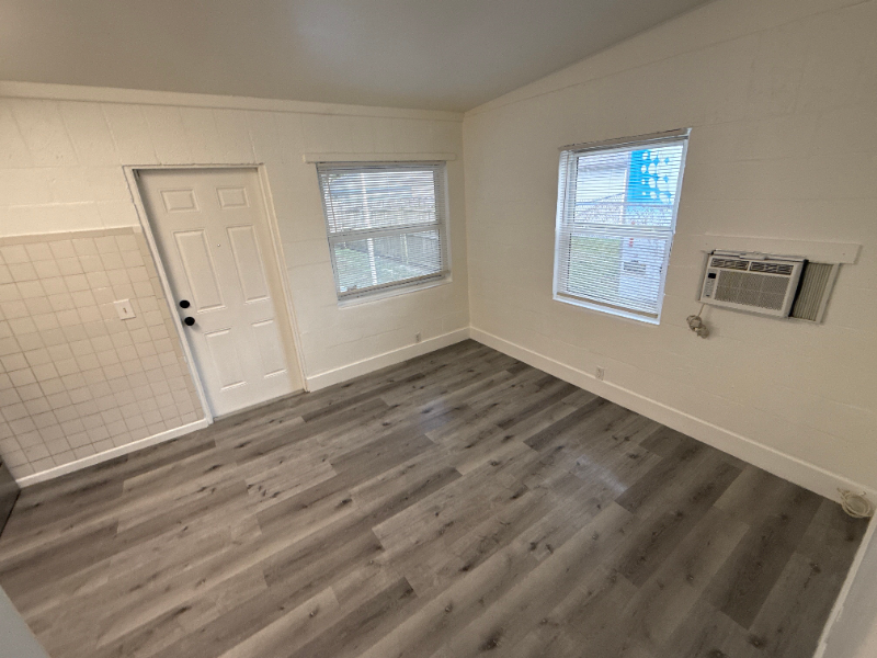 320 Neave #04 - Photo 2 of 6