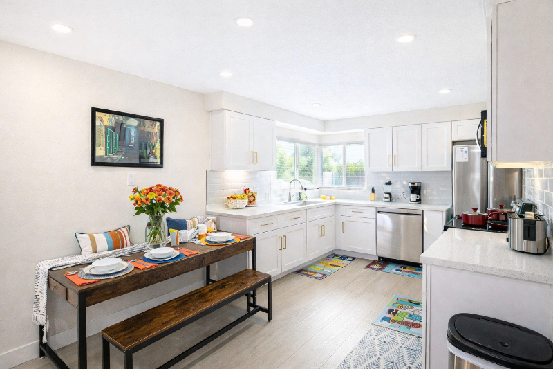 5827 W Vista Ave #A - Photo 4 of 6