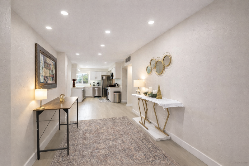5827 W Vista Ave #A - Photo 2 of 7