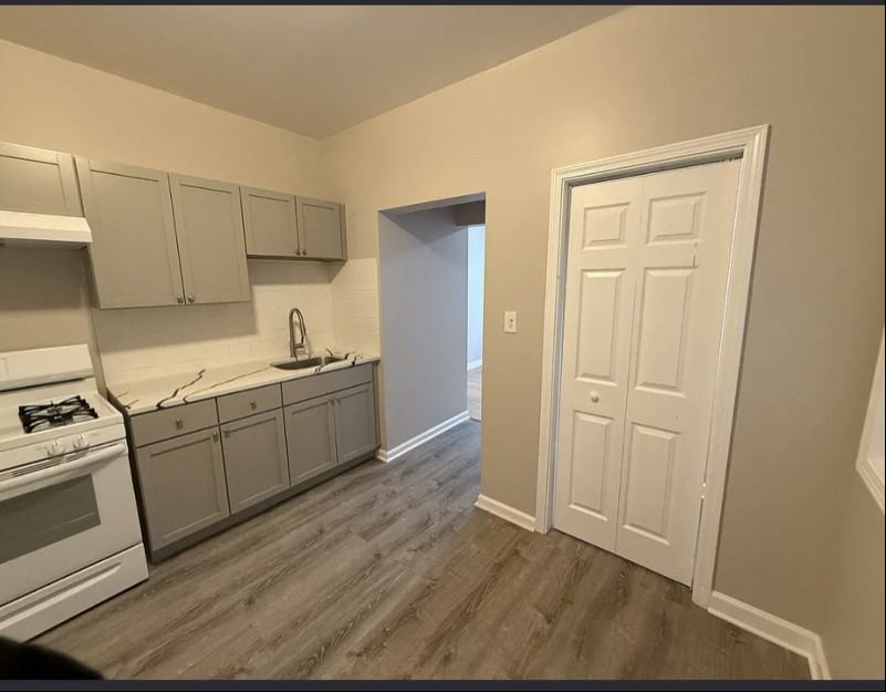 501 Circle Ave #3 - Photo 2 of 9