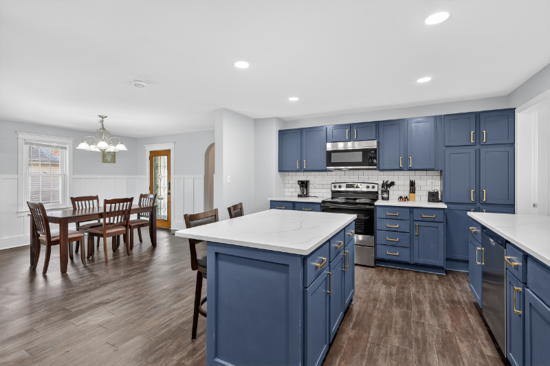 430 N Linden St - Photo 7 of 20