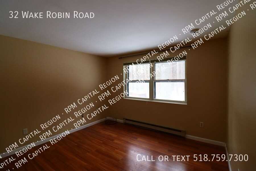 32 Wake Robin Rd - Photo 7 of 9