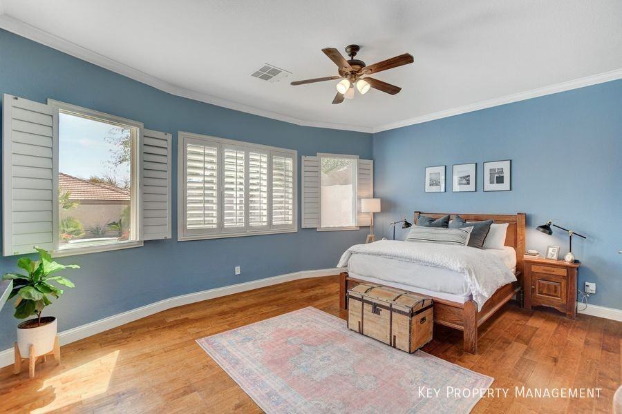 10553 Linderhof Ave - Photo 7 of 20