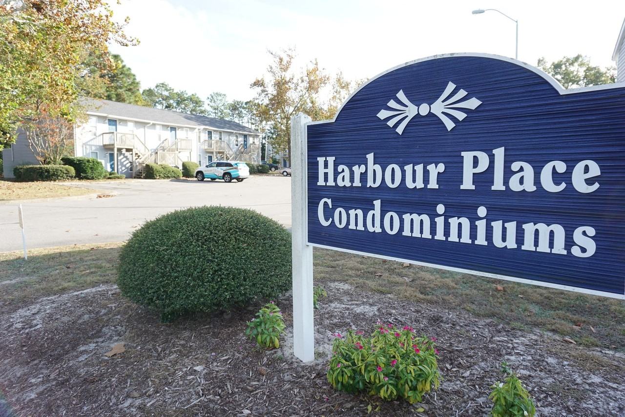 2505 Flint Dr - Photo 3 of 20