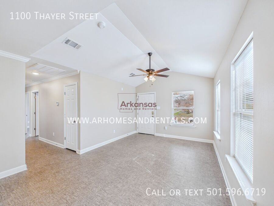 1100 Thayer St - Photo 2 of 12