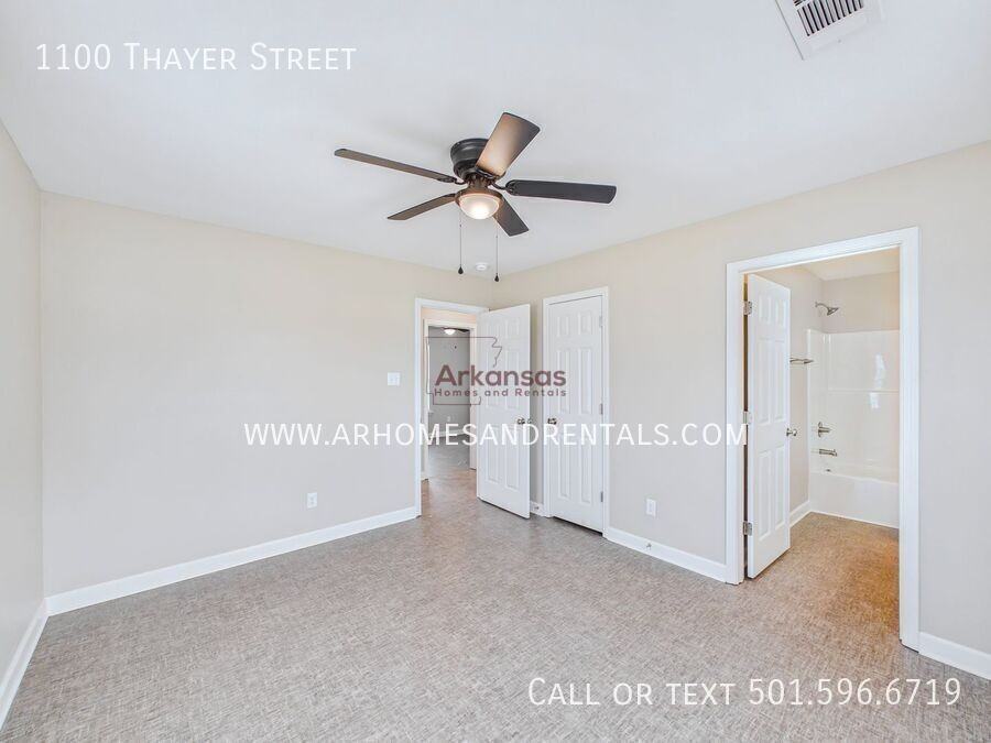 1100 Thayer St - Photo 5 of 12