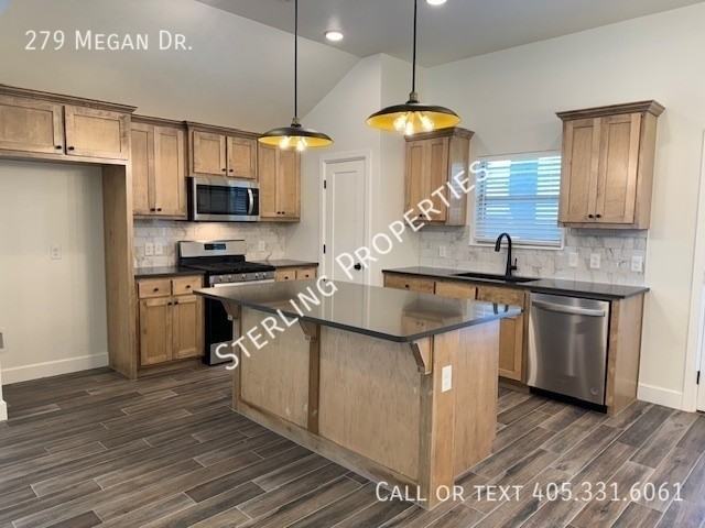 279 Megan Ct - Photo 7 of 34