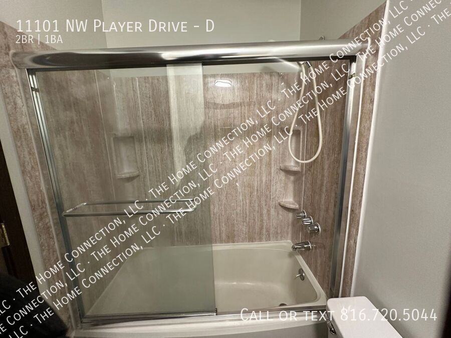 11101 Nw Player Dr #D - Photo 7 of 10