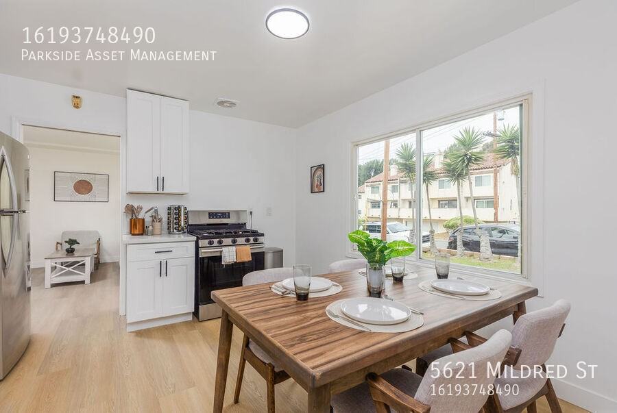 5621 Mildred St - Photo 3 of 17