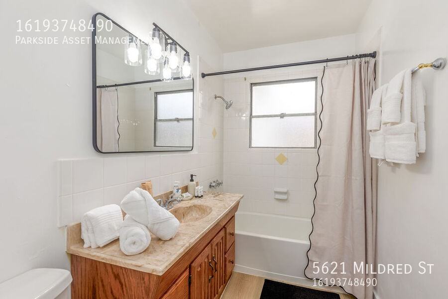 5621 Mildred St - Photo 4 of 17