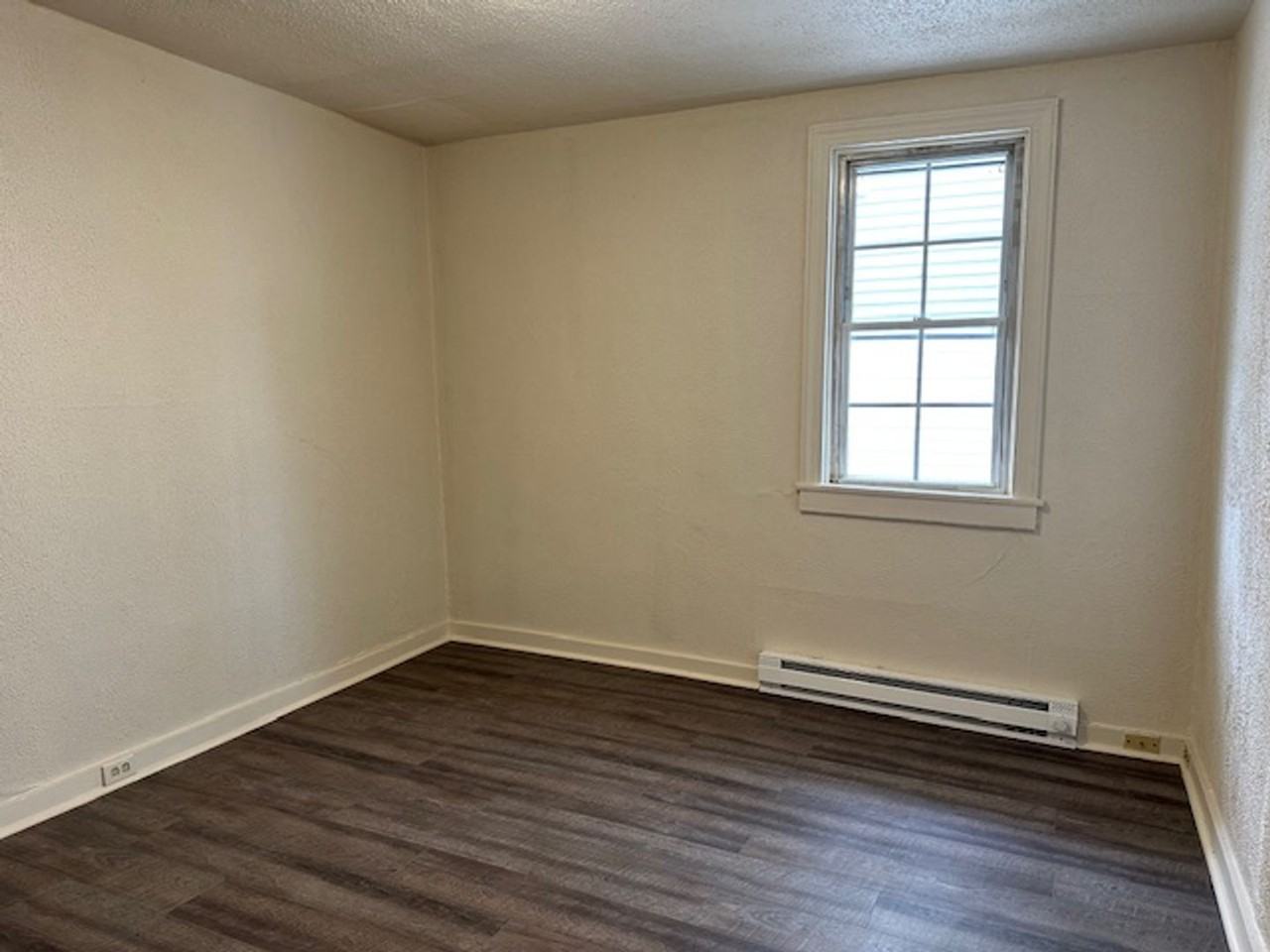 281 Hoffman Ave #1 - Photo 4 of 10