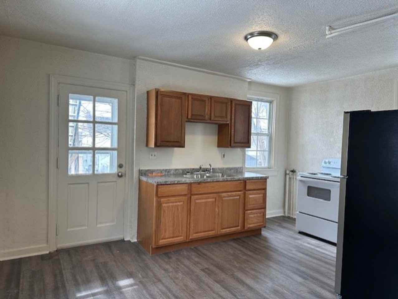 281 Hoffman Ave #1 - Photo 5 of 10