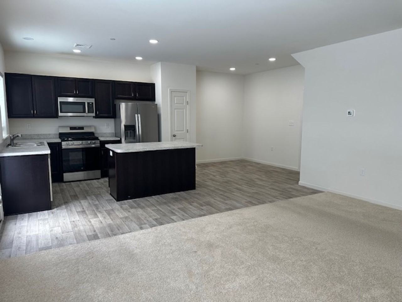 7867 Oak Brook Dr - Photo 3 of 21