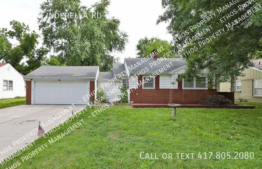 2043 E Cinderella Rd