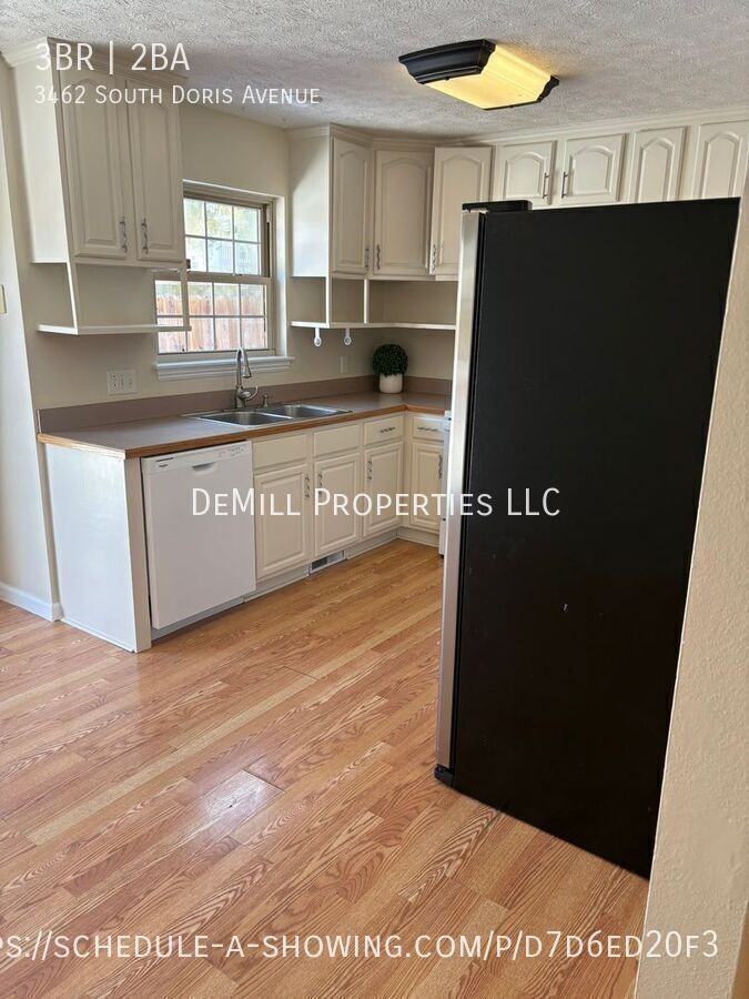 3462 S Doris Ave - Photo 5 of 14