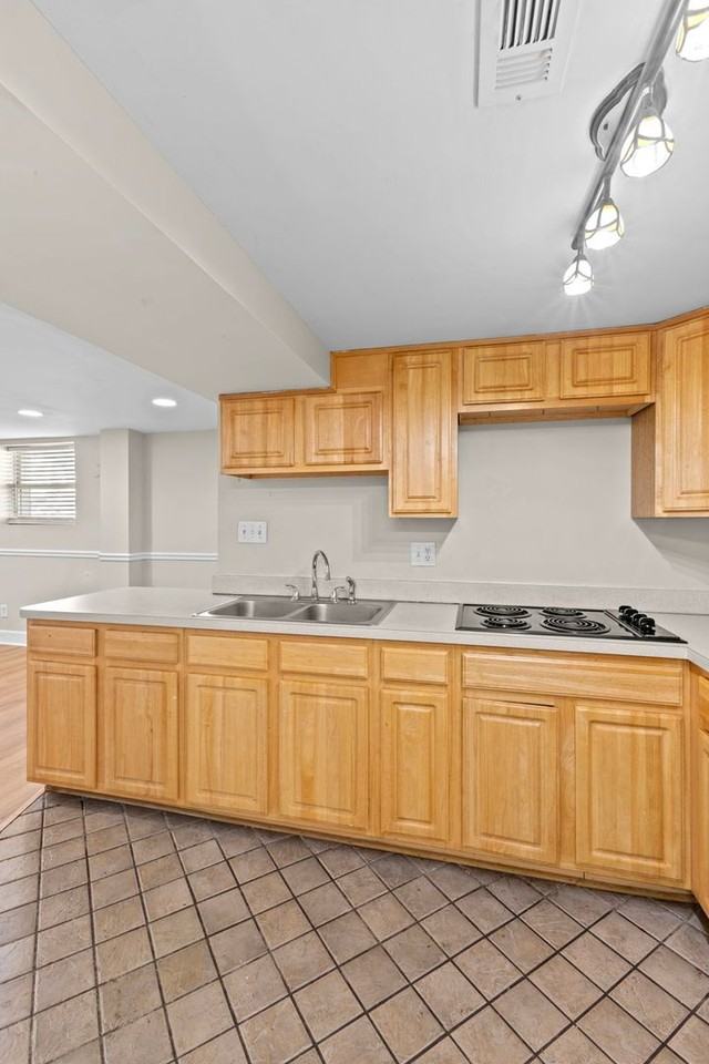 3534 E Fall Creek Parkway North Dr #J - Photo 6 of 27