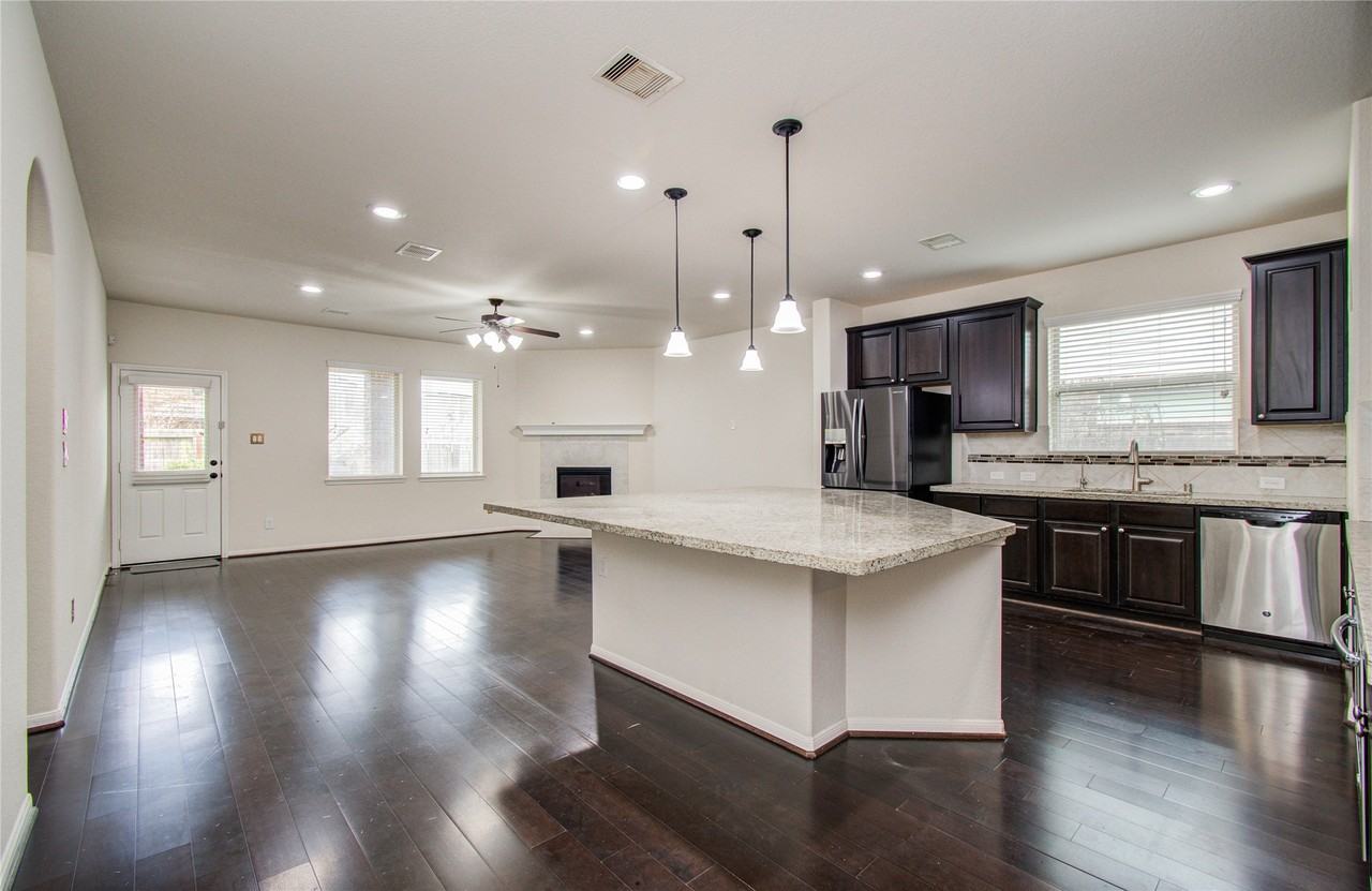 2702 Fairfield Bend Pl #2702 - Photo 4 of 36