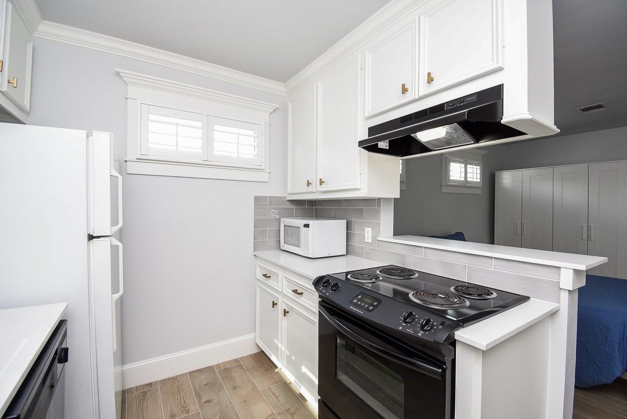 1349 Heights Blvd #1349B - Photo 5 of 32