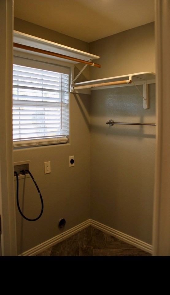 8201 Tareyton Ln #8201 - Photo 7 of 10