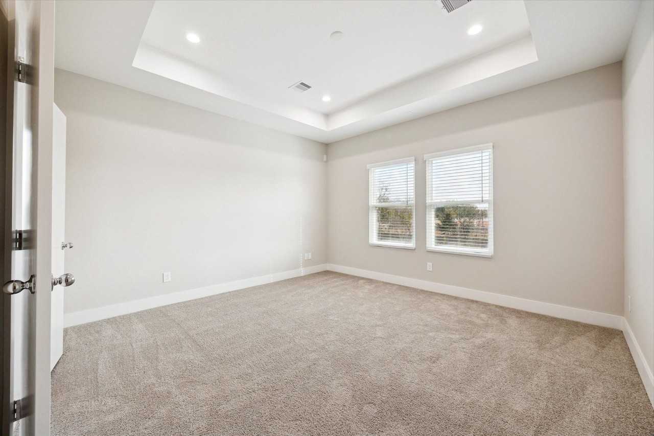 8664 Easthaven Blvd #8664 - Photo 3 of 18