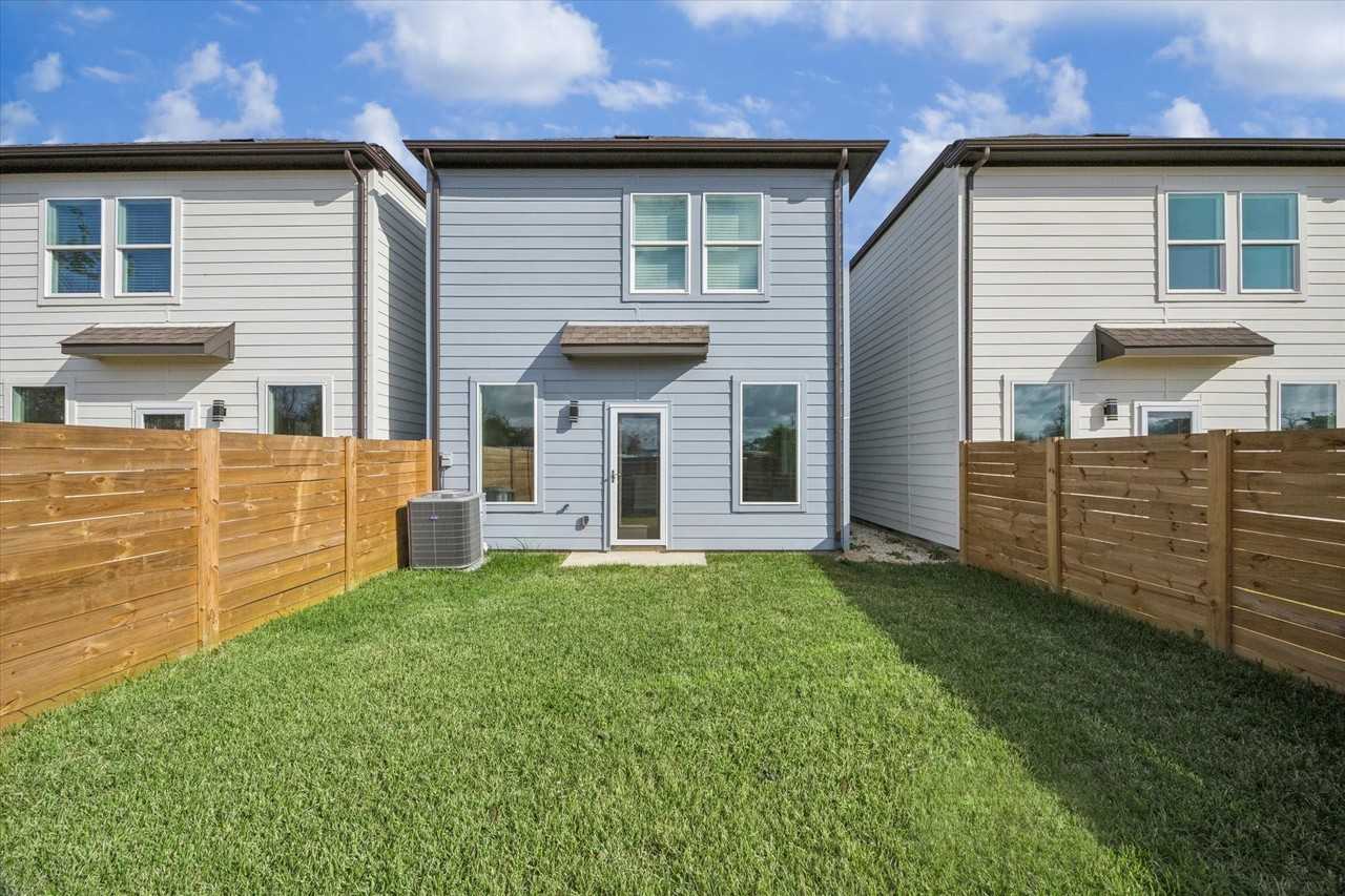 8664 Easthaven Blvd #8664 - Photo 6 of 18