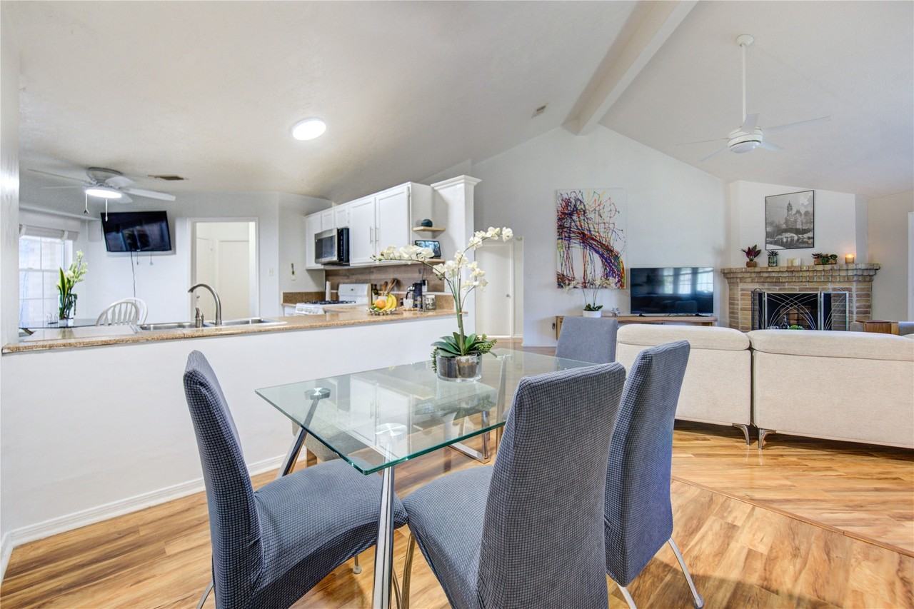 7027 Brockington Dr #7027 - Photo 7 of 35