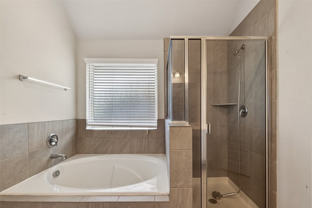 2903 Painted Sunrise Trl #2903 - Photo 4 of 26