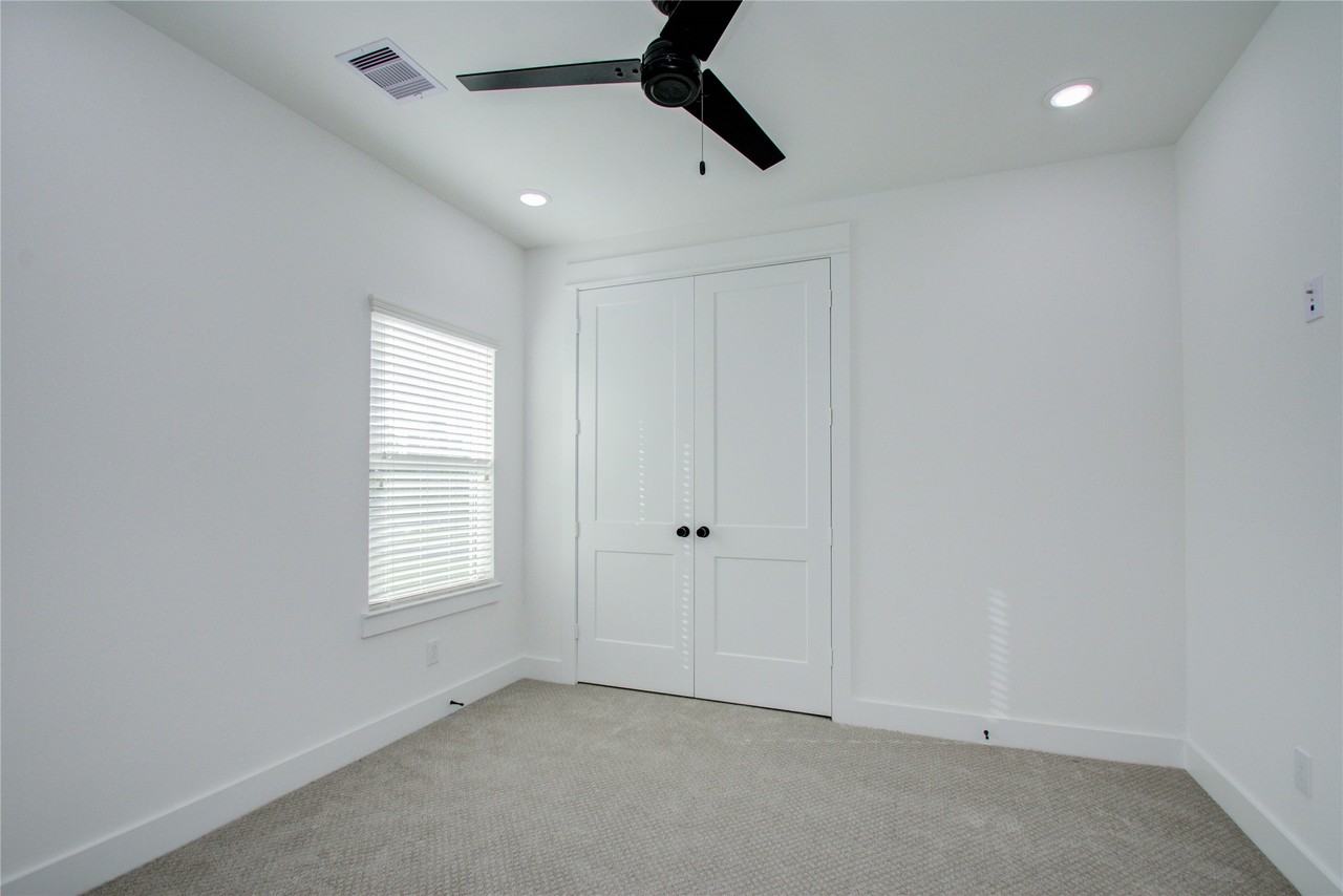 3206 Live Oak St #3206 - Photo 6 of 35