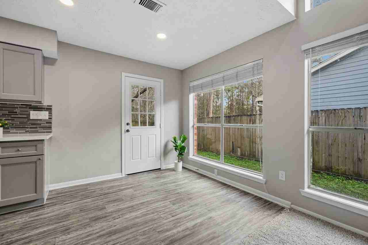 17318 Broken Back Dr #17318 - Photo 5 of 19