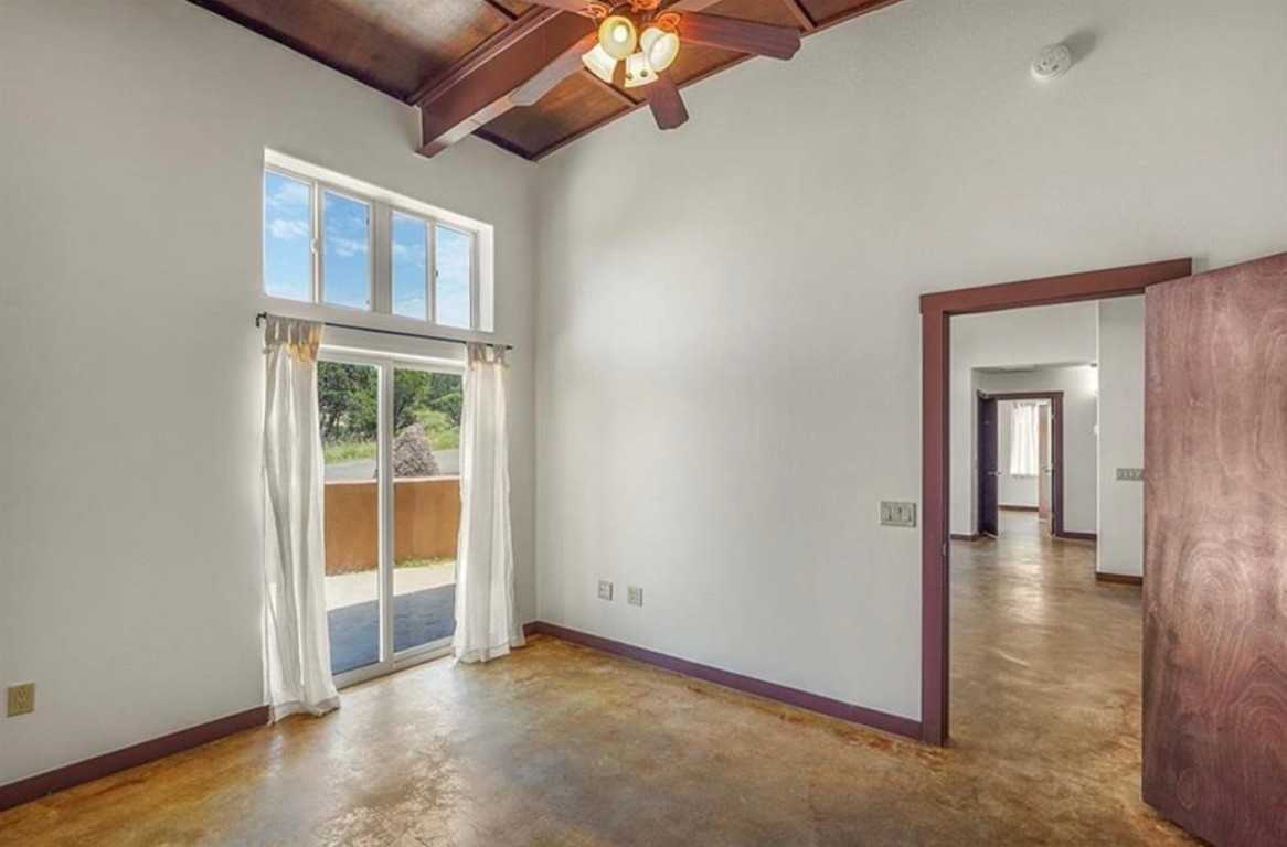 658 Maple Ln #658 - Photo 5 of 18