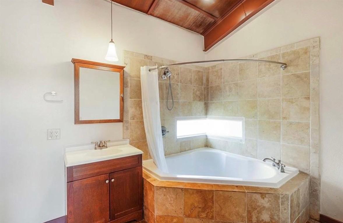 658 Maple Ln #658 - Photo 6 of 18