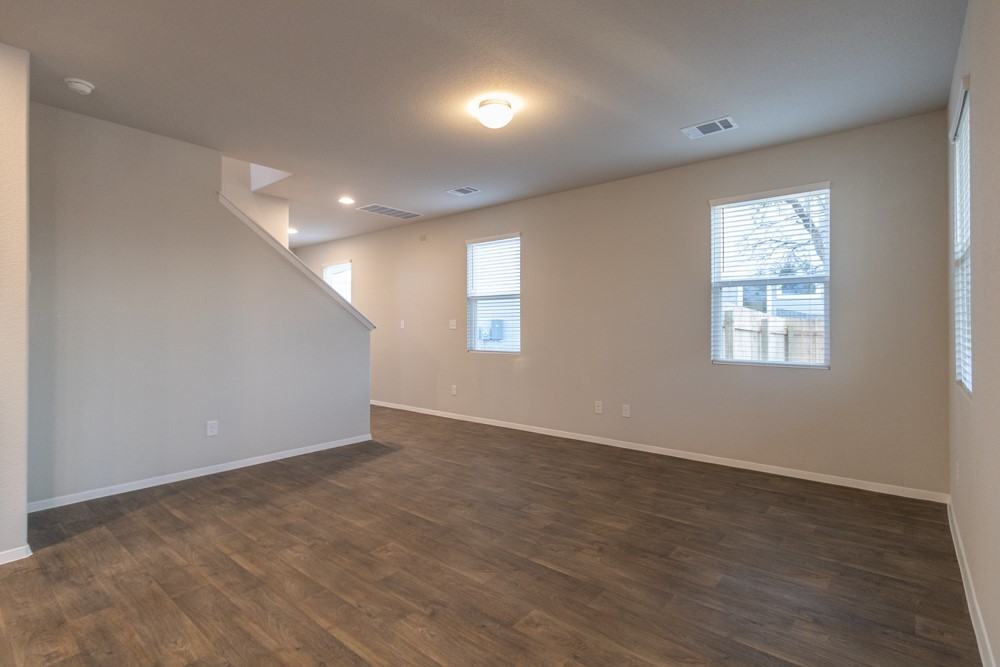 213 River Hills Dr #213 - Photo 2 of 29