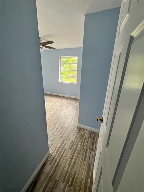 4418 Sherwood Dr #4418 - Photo 3 of 29