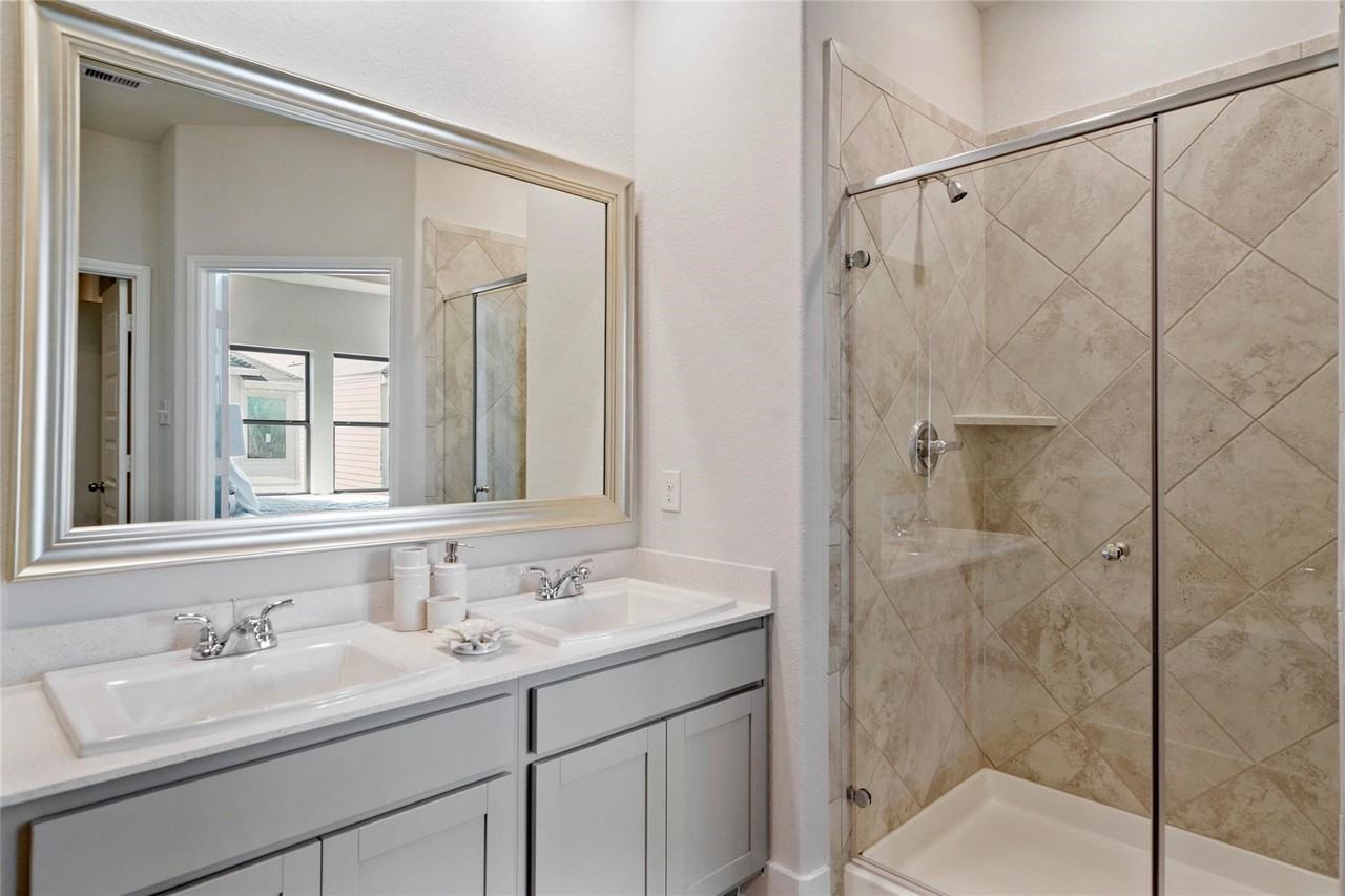 4423 Santorini Ln #4423 - Photo 3 of 6