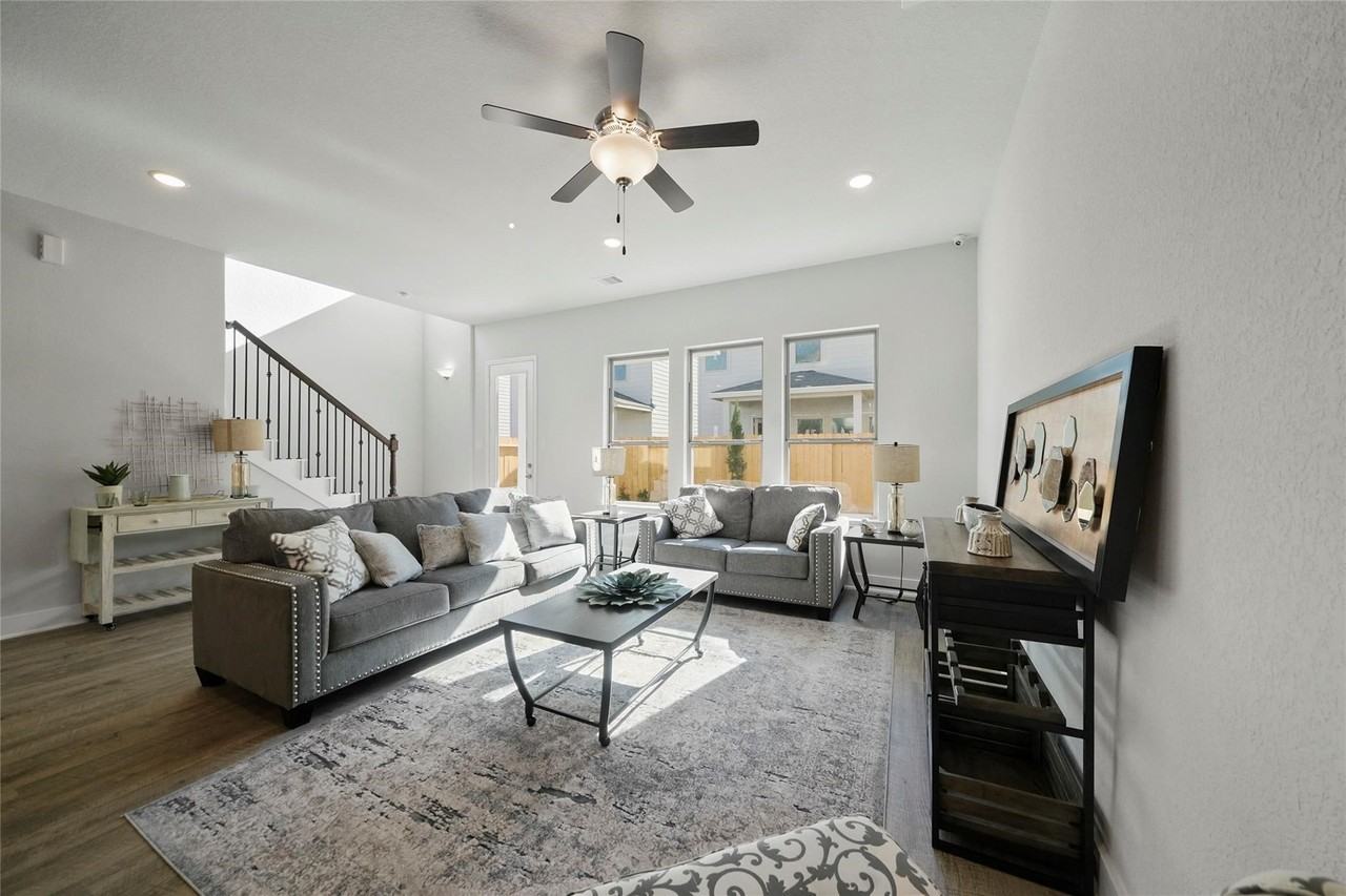 4423 Santorini Ln #4423 - Photo 4 of 6