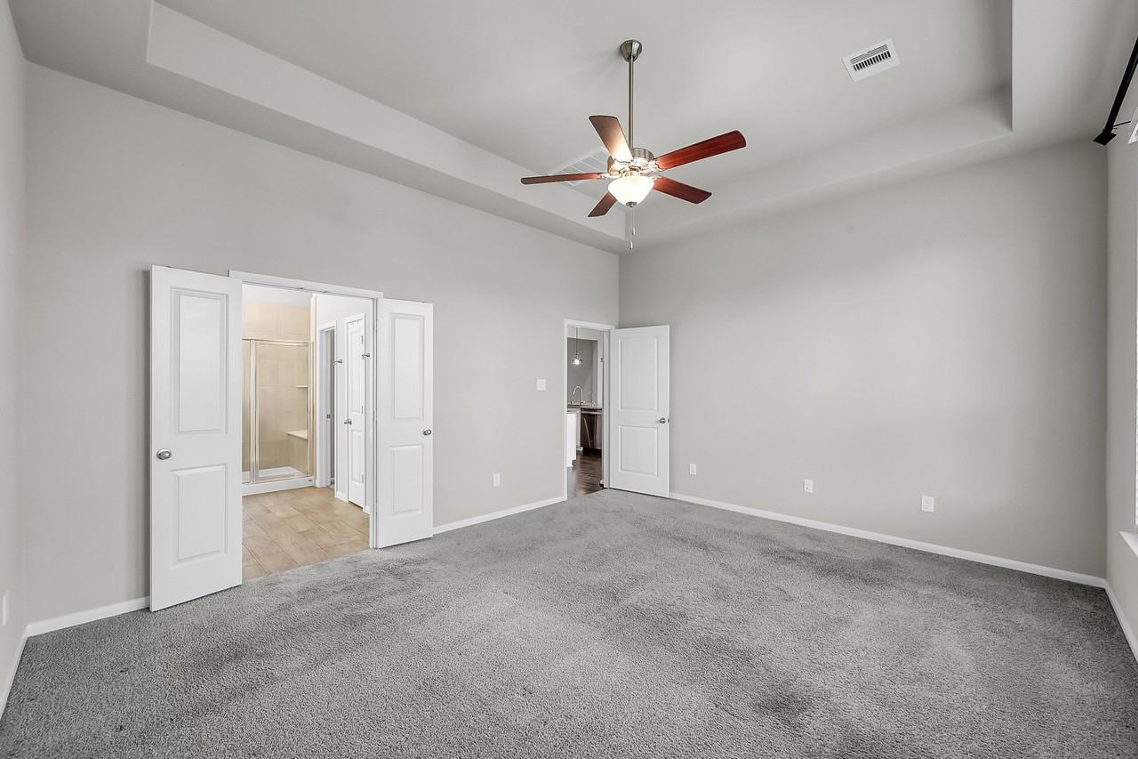 2807 Jehlon Ln #2807 - Photo 2 of 31