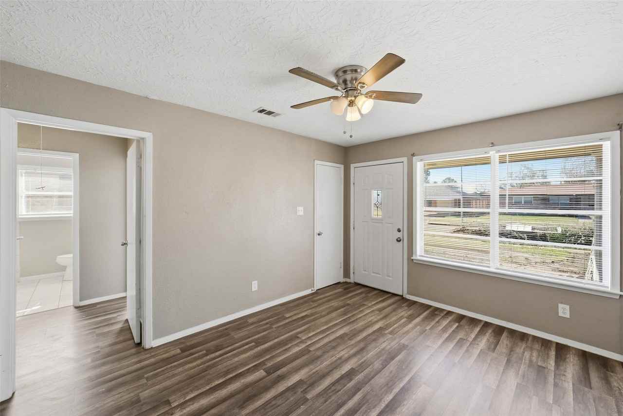 10507 Seaford Dr #10507 - Photo 2 of 26