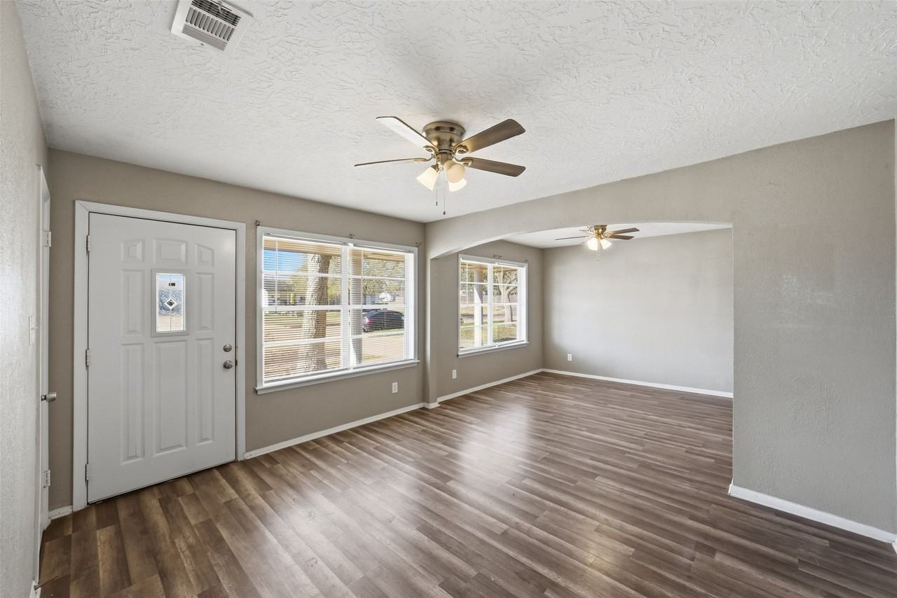 10507 Seaford Dr #10507 - Photo 7 of 26