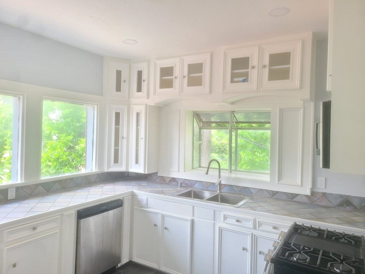 4703 Chenevert St #4703-2 - Photo 6 of 22