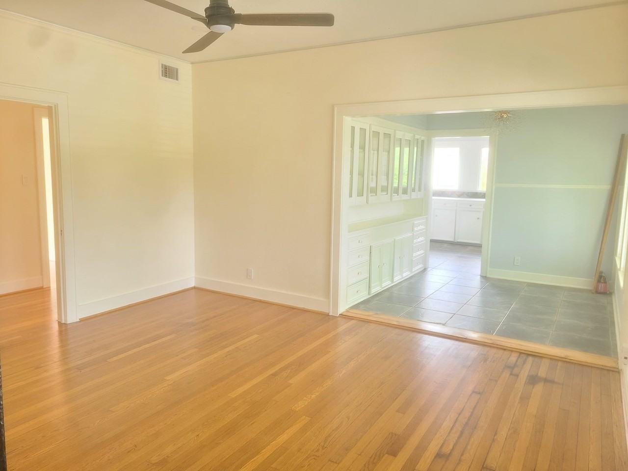 4703 Chenevert St #4703-2 - Photo 7 of 22