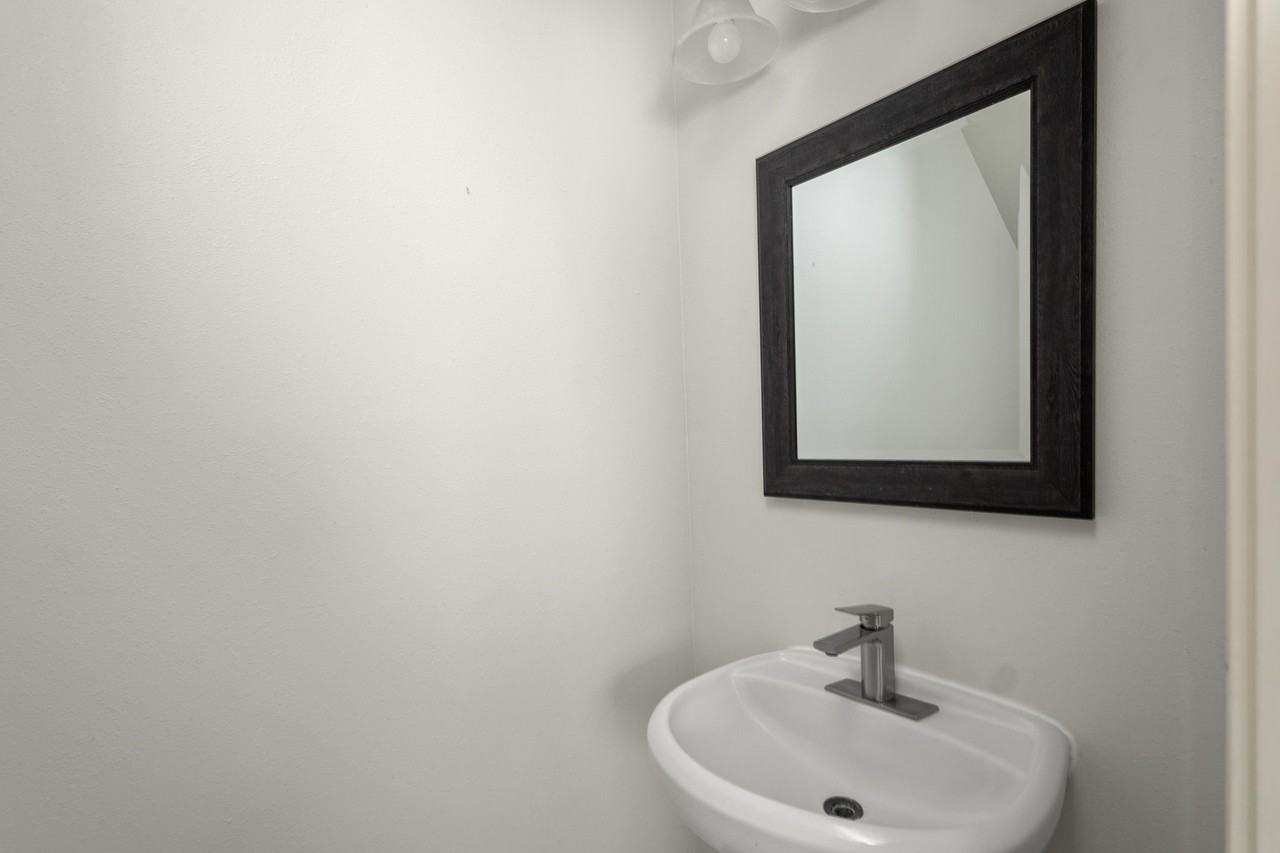 29115 Foxingham Cir #29115 - Photo 5 of 26