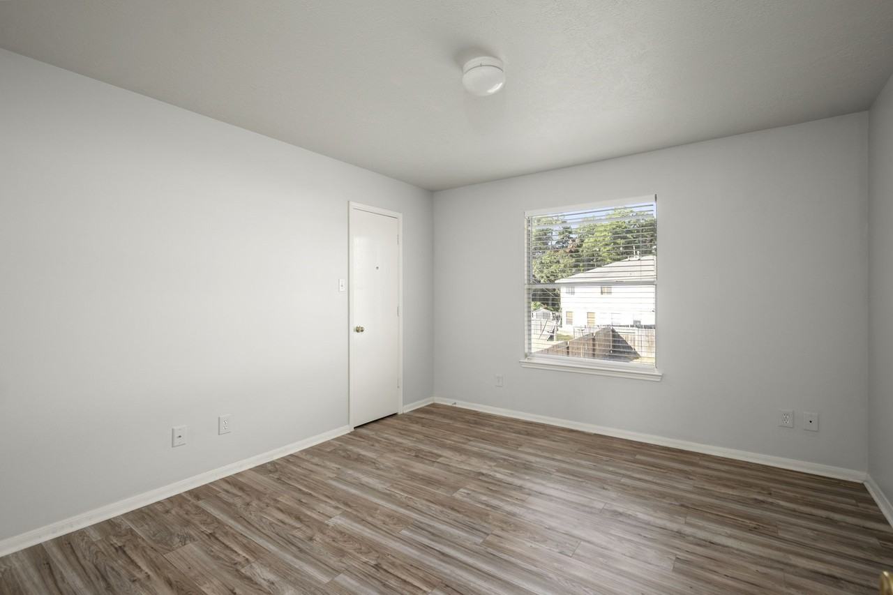 29115 Foxingham Cir #29115 - Photo 7 of 26